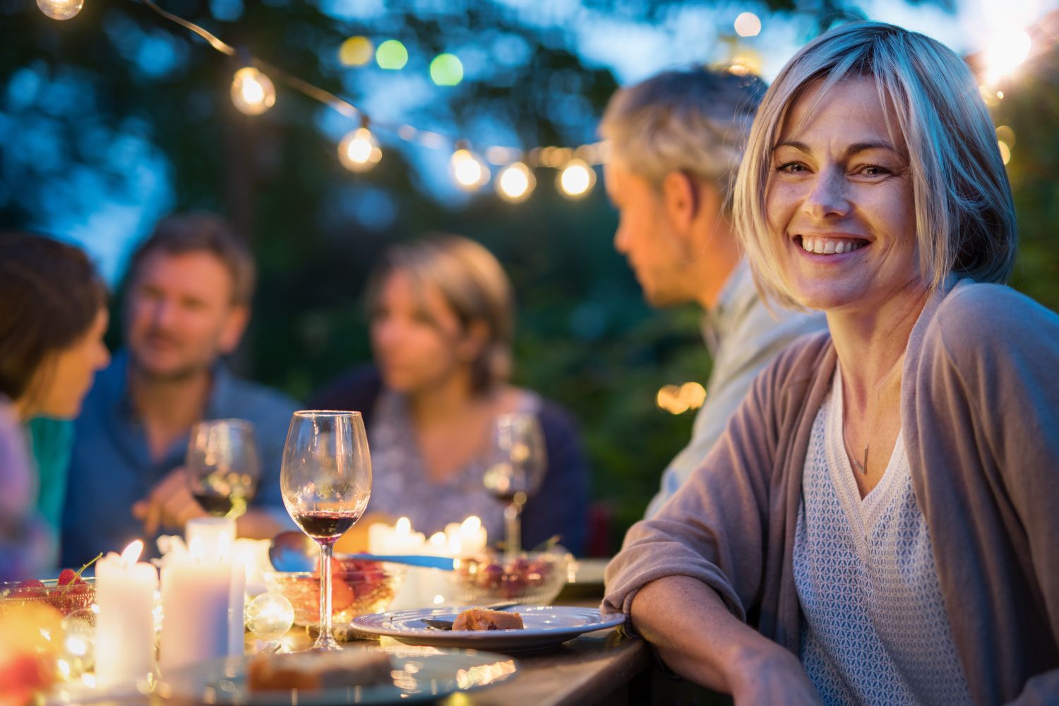 Die perfekte Dinner Party: Leckere Rezepte und Schritt-für-Schritt-Anleitung